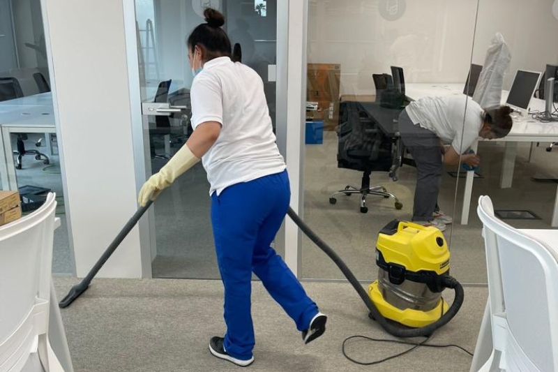Limpieza profesional en el entorno laboral